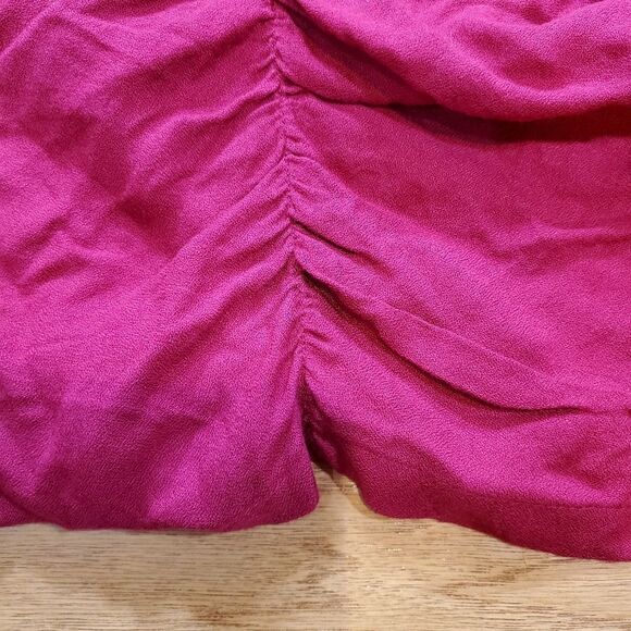 🔹️NWT Urban Outfitters Raspberry Off Shoulder Ruched Front Dress Size 0 - Picture 7 of 11